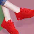 2023年春季新款休闲女鞋透气运动鞋软底舞蹈妈妈鞋飞织韩版小红鞋
